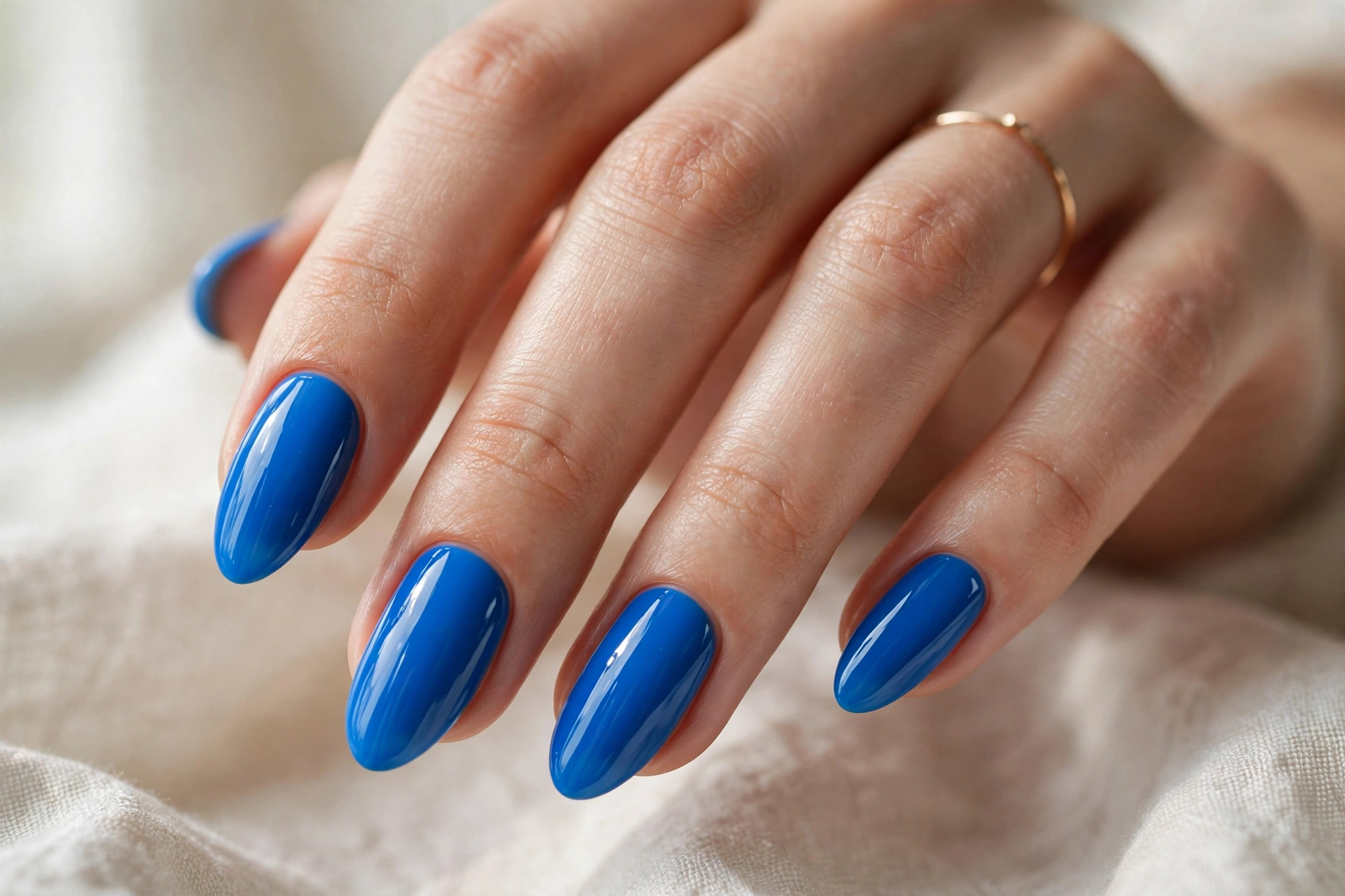 electric blue gloss nails summer nail designs